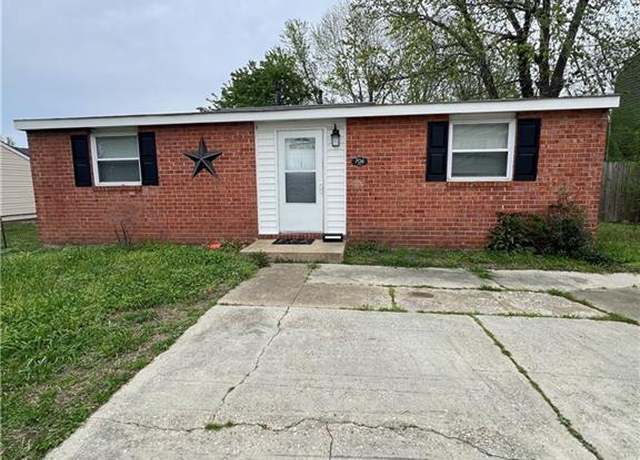 Property at 706 Grimes Rd, Hampton, VA 23663, 3 beds, 2 baths