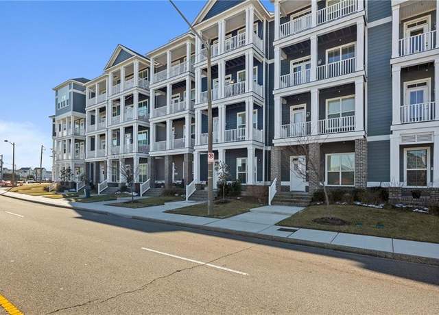Property at 9677 Shore Dr, Norfolk, VA 23518, 3 beds, 3.5 baths