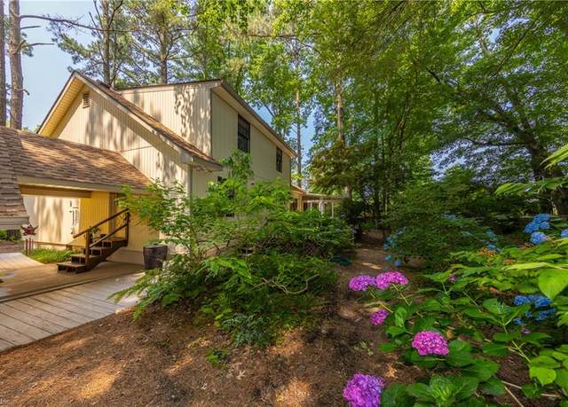 Property at 1028 Ranchero Rd, Virginia Beach, VA 23456, 4 beds, 3 baths