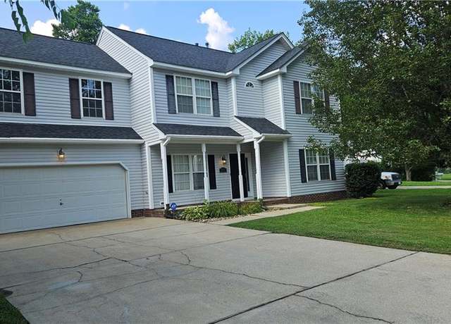Property at 275 Jonathans Way, Suffolk, VA 23434, 4 beds, 2.5 baths