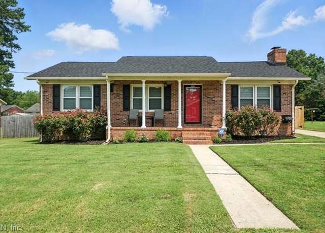 Property at 1522 Art Ct, Suffolk, VA 23434, 3 beds, 1.5 baths