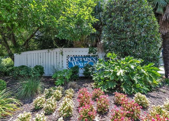 Property at 672 Seawatch Cv, Virginia Beach, VA 23451, 2 beds, 2.5 baths