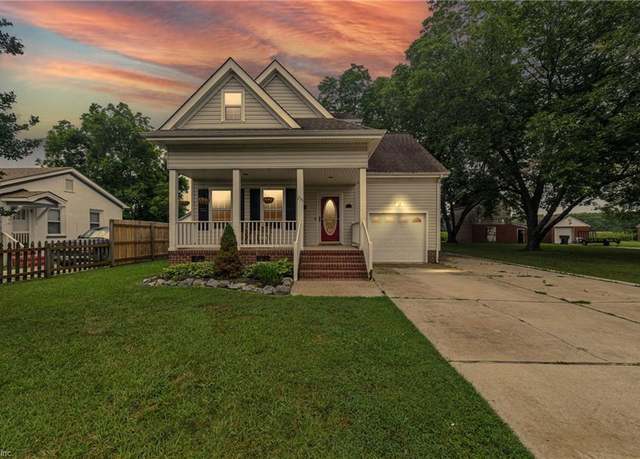 Property at 233 Cary St, Smithfield, VA 23430, 4 beds, 2.5 baths