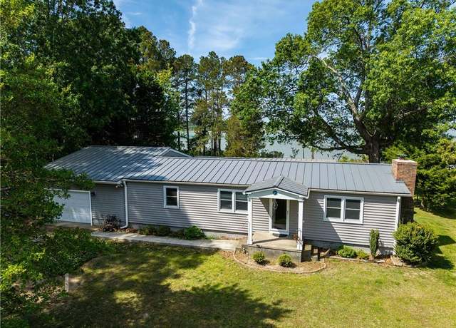 Property at 31510 Sunset Dr, Painter, VA 23420, 3 beds, 2 baths
