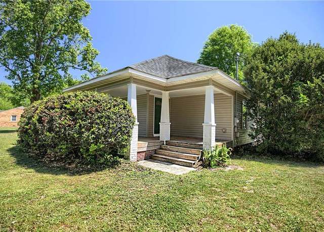 Property at 23081 Courthouse Hwy, Windsor, VA 23487, 3 beds, 2.5 baths