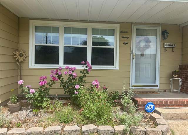 Property at 1628 Red Brook Ct, Norfolk, VA 23518, 4 beds, 2 baths