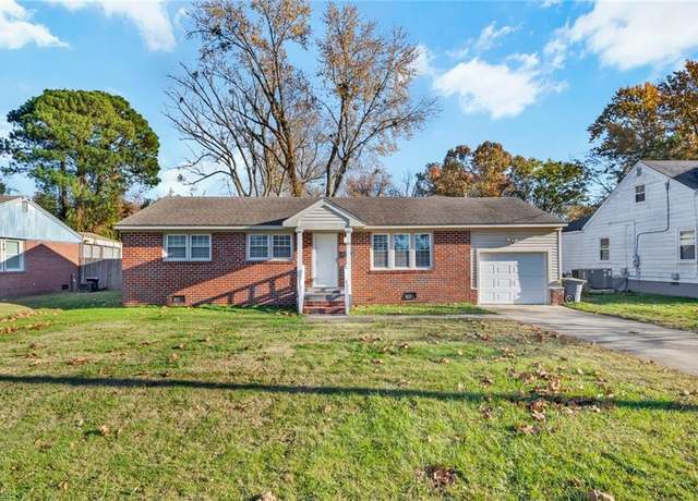 Property at 16 Westminister Dr, Hampton, VA 23666, 3 beds, 2 baths