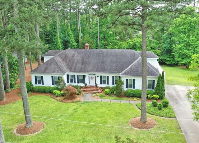 Property at 136 Wynnwood Dr, Franklin, VA 23851, 5 beds, 3.5 baths