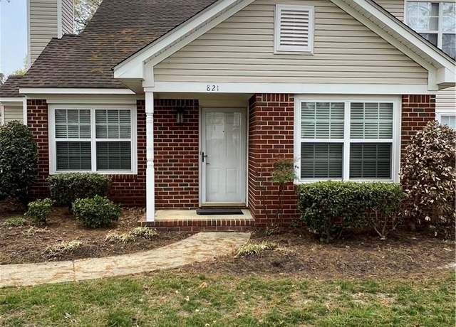 Property at 821 Masters Trl, Newport News, VA 23602, 3 beds, 2 baths