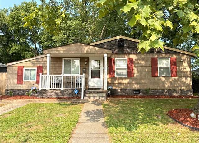 Property at 138 Ransone St, Hampton, VA 23669, 3 beds, 2 baths