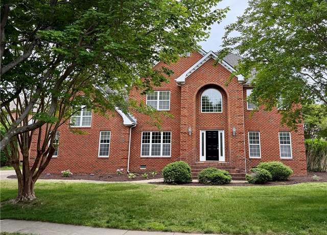 Property at 2288 Souverain Ln, Virginia Beach, VA 23454, 4 beds, 2.5 baths