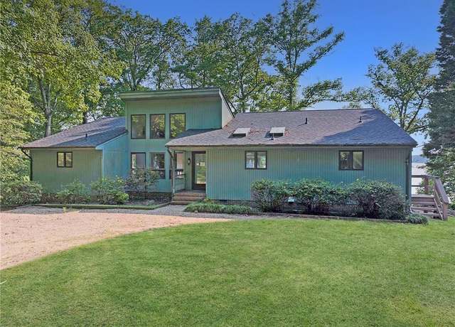 Property at 1061 Twiggs Ferry Rd, Hartfield, VA 23071, 2 beds, 2.5 baths