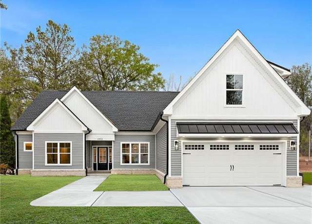 Property at 14667 Whippingham Pkwy, Carrollton, VA 23314, 6 beds, 3 baths