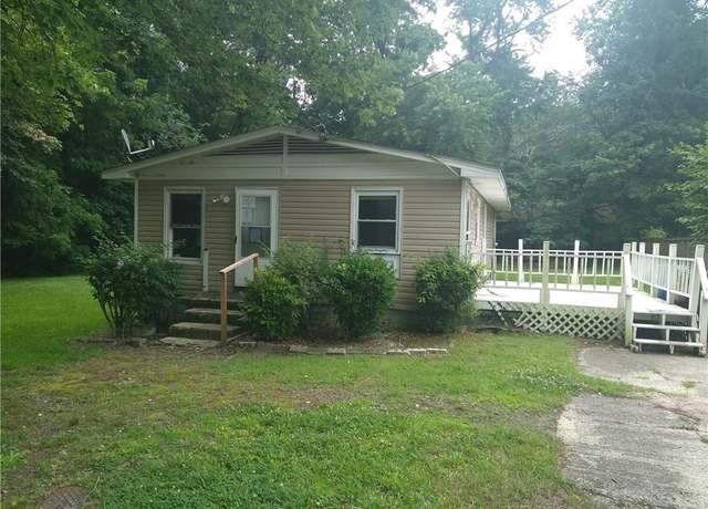 Property at 5001 Pearl St, Chesapeake, VA 23321, 4 beds, 1 bath