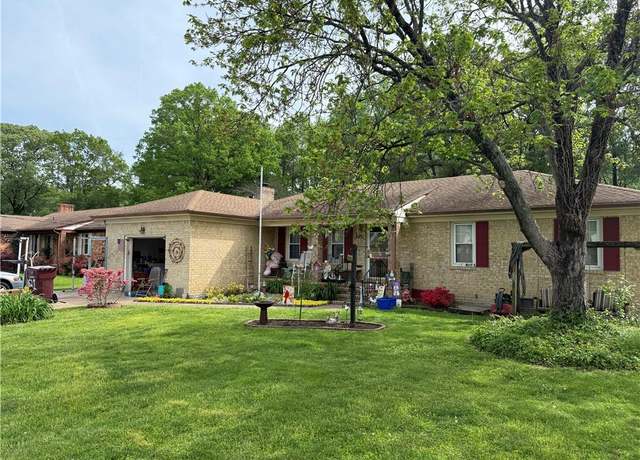 Property at 621 Baywood Trl, Chesapeake, VA 23323, 3 beds, 2 baths