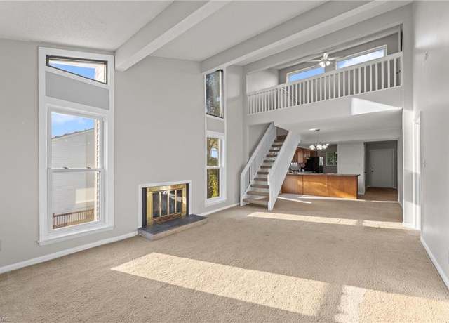 Property at 3200 Lynnhaven Dr #301, Virginia Beach, VA 23451, 2 beds, 2 baths