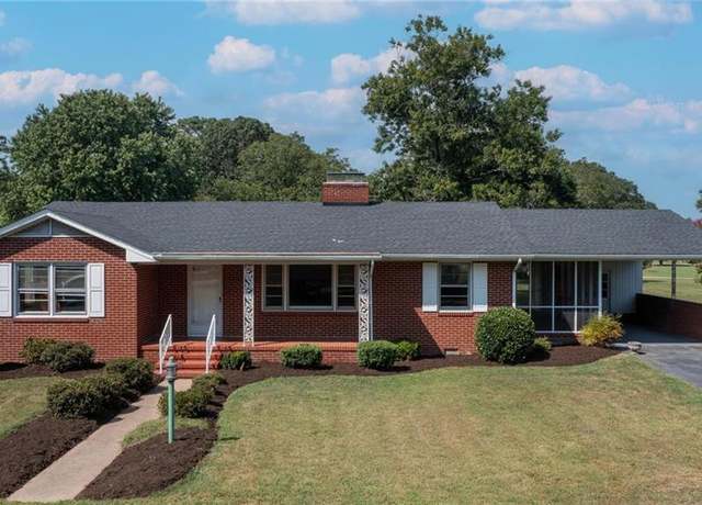 Property at 6881 Powhatan Dr, Hayes, VA 23072, 3 beds, 2 baths