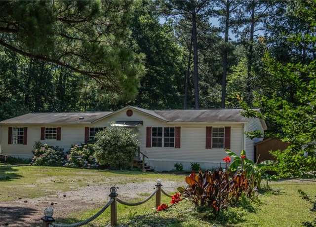 Property at 22278 Yellow Rock Ln, Carrollton, VA 23314, 4 beds, 2 baths