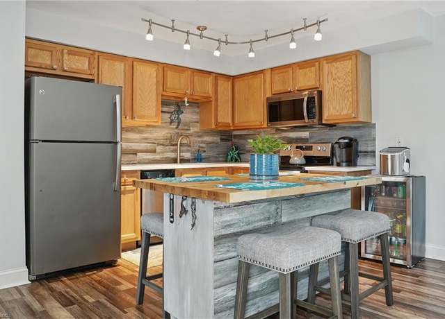 Property at 1055 Ocean Pebbles Way, Virginia Beach, VA 23451, 2 beds, 2 baths