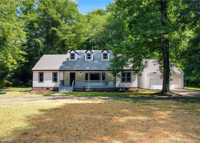 Property at 2400 Amie Dr, Chesapeake, VA 23322, 4 beds, 3 baths