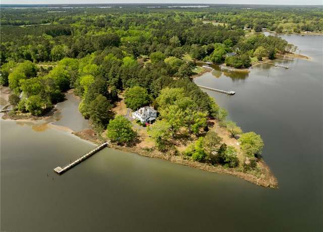 Property at 584 Whitfield Rd, Cardinal, VA 23025, 4 beds, 2.5 baths