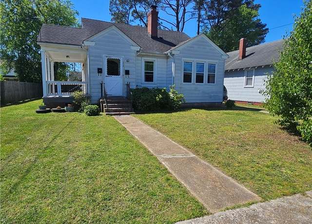 Property at 1615 Holladay St, Portsmouth, VA 23704, 3 beds, 2 baths