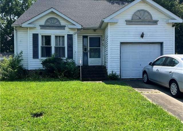 Property at 114 Ashford Dr, Suffolk, VA 23434, 4 beds, 2.5 baths