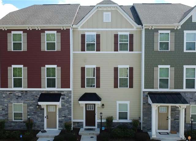 Property at 1718 Prudence Pl, Chesapeake, VA 23323, 4 beds, 2.5 baths