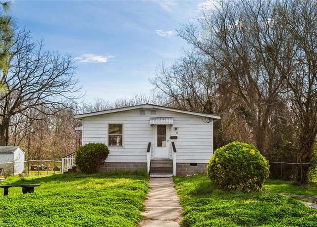 Property at 42 Fulton St, Hampton, VA 23663, 3 beds, 1 bath