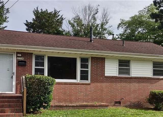 Property at 2708 Victoria Blvd, Hampton, VA 23661, 3 beds, 1 bath