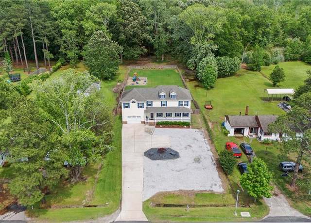 Property at 217 Centerville Tpke N, Chesapeake, VA 23320, 4 beds, 2.5 baths