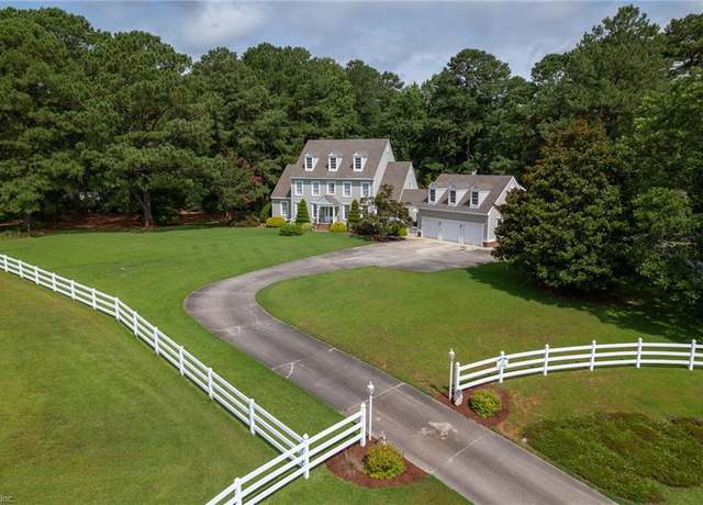 Property at 15397 Holly Dr, Smithfield, VA 23430, 3 beds, 3 baths