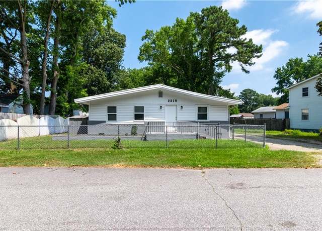 Property at 2319 Jamestown Ave, Hampton, VA 23661, 5 beds, 3.5 baths