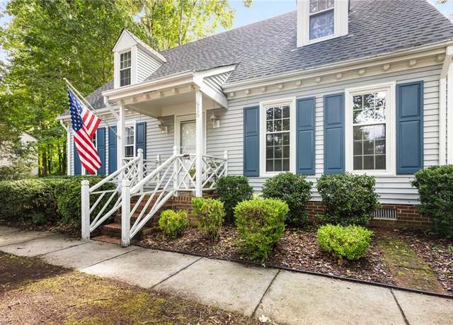 Property at 916 Oxford Dr, Virginia Beach, VA 23452, 3 beds, 2 baths