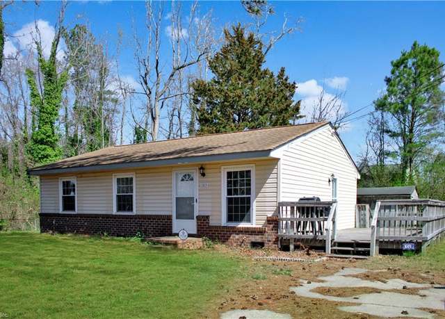 Property at 1019 Bowden Ave, Chesapeake, VA 23323, 3 beds, 1 bath