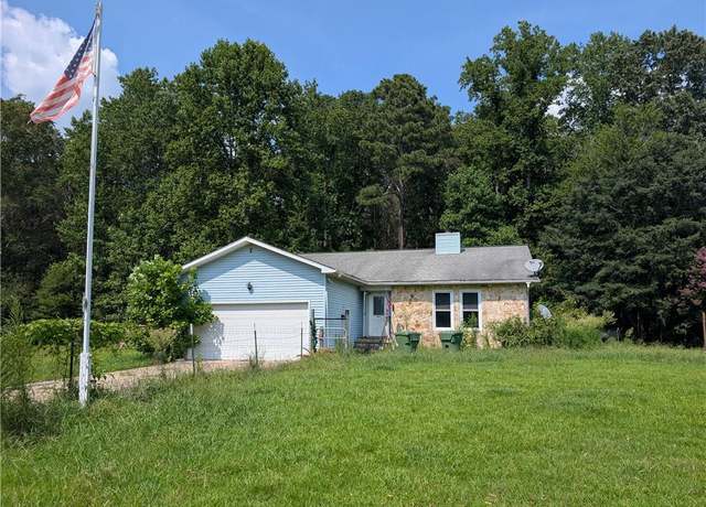 Property at 11489 Dews Plantation Rd, Ivor, VA 23866, 3 beds, 2.5 baths