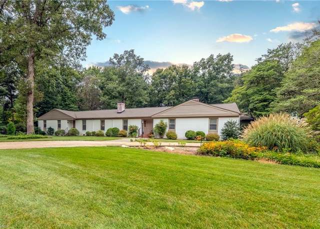Property at 105 Oak Rd, Williamsburg, VA 23185, 4 beds, 3 baths