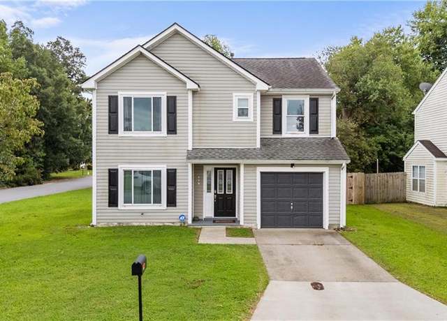 Property at 115 Tournament Ct, Suffolk, VA 23434, 4 beds, 2.5 baths