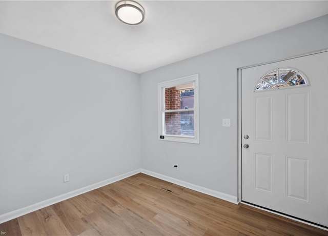 Property at 1234 Underwood Ave, Norfolk, VA 23513, 4 beds, 1.5 baths
