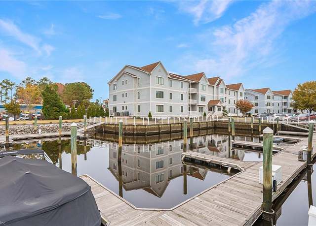 Property at 5 Harbor Watch Dr #405, Chesapeake, VA 23320, 3 beds, 2 baths