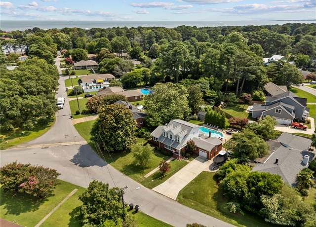 Property at 2304 Treasure Island Dr, Virginia Beach, VA 23455, 5 beds, 3 baths