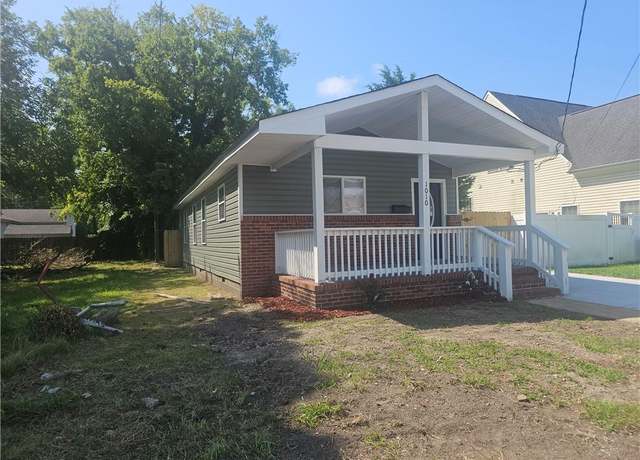 Property at 1010 27th St, Newport News, VA 23607, 3 beds, 2 baths