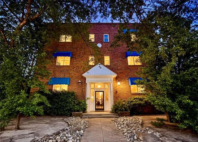 Property at 1915 Colonial Ave #3, Norfolk, VA 23517, 3 beds, 2 baths
