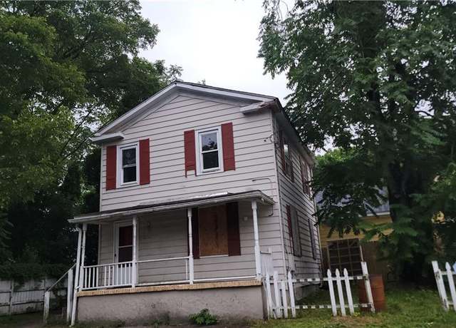 Property at 708 Lancaster St, Norfolk, VA 23523, 3 beds, 1 bath