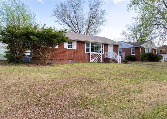 Property at 1410 Old Buckroe Rd, Hampton, VA 23663, 3 beds, 1 bath