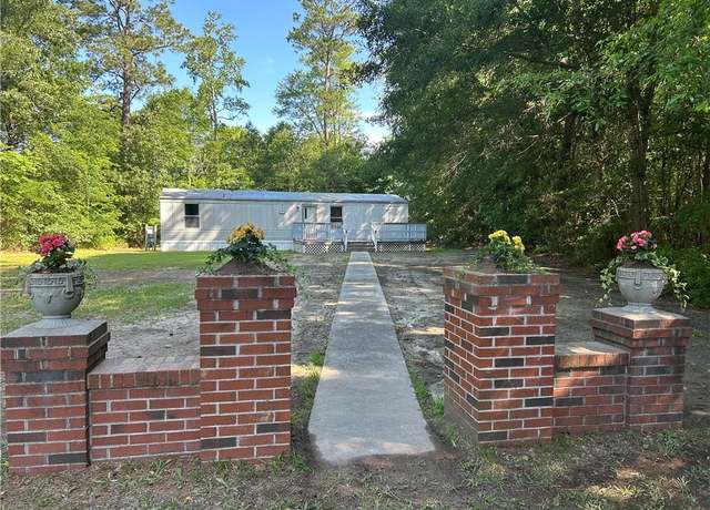 Property at 8779 Kramps Ln, Hayes, VA 23072, 2 beds, 1 bath