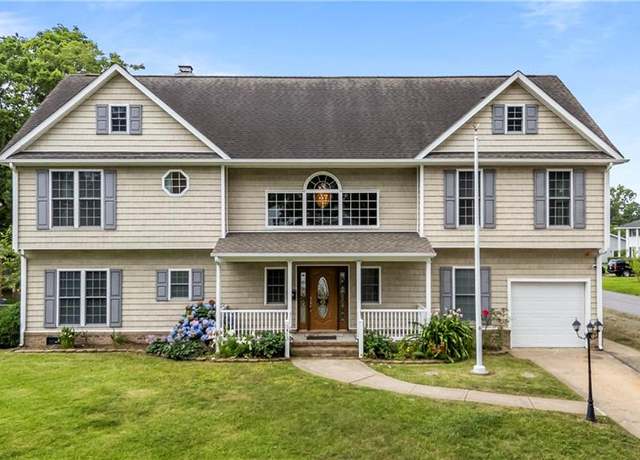 Property at 5413 Count Turf Rd, Virginia Beach, VA 23462, 7 beds, 3.5 baths