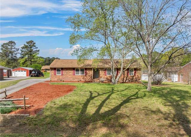Property at 23172 Scottswood Dr, Franklin, VA 23851, 3 beds, 2 baths