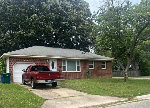 Property at 263 Exeter Rd, Newport News, VA 23602, 3 beds, 1.5 baths