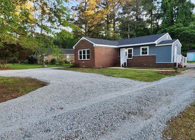 Property at 5707 Holy Neck Rd, Suffolk, VA 23437, 3 beds, 2 baths